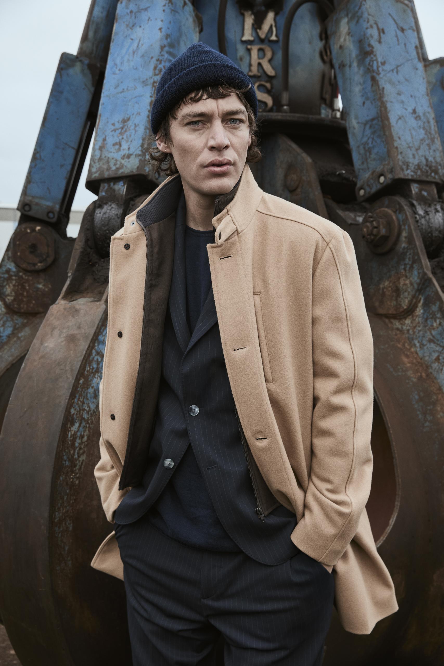 TG_25FW_002_CA_OUTDOOR_LOOK04_0485